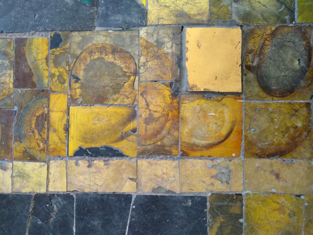 Ein Mosaik oder auch eine Fassade